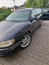 Opel Omega 2.0 16V - - Opel Omega mit Benzin-Antrieb: Kombi, 2.0