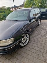 Opel Omega 2.0 16V - - Opel Omega Gebrauchtwagen in Hamburg