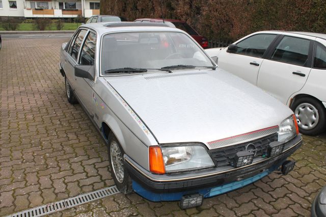 Opel Rekord GLS Exklusive Erst 114000Km Garagen Fund