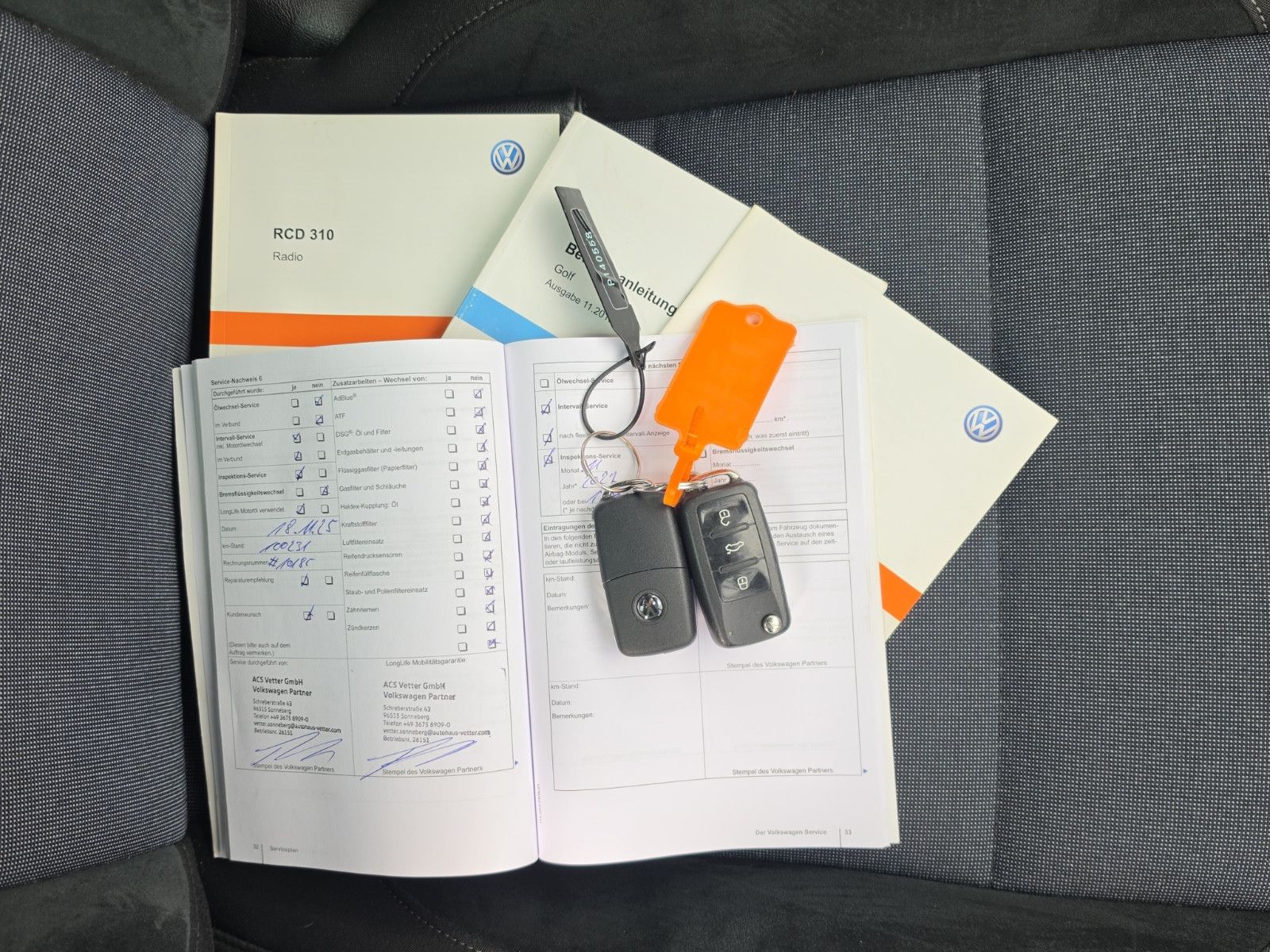 Fahrzeugabbildung Volkswagen Golf VI Style AUS 1.HAND SHZ PDC KLIMA TÜV NEU