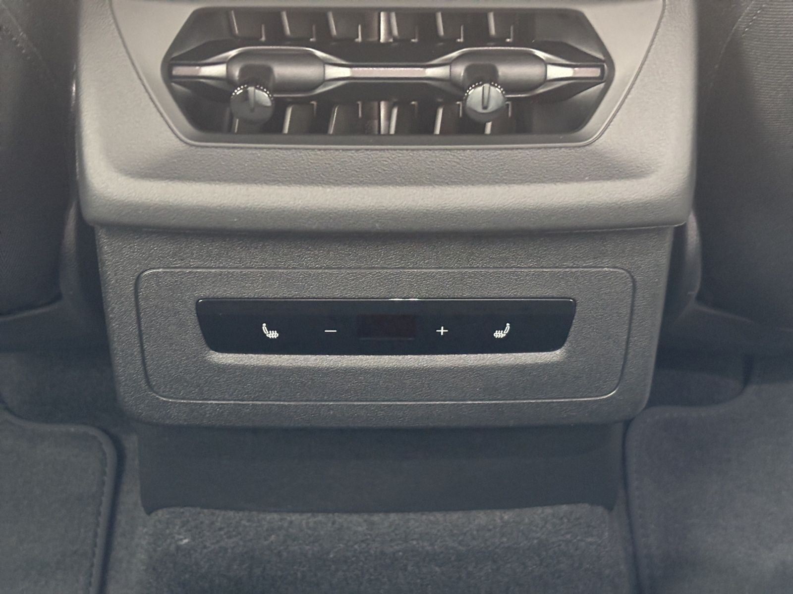 Audi Q6 e-tron - Bild 14