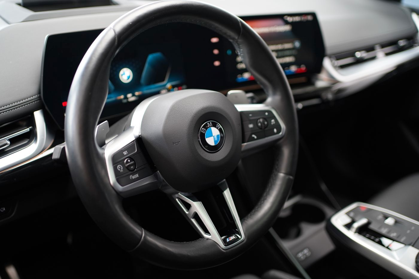 Fahrzeugabbildung BMW 223iA Active Tourer M Sport Glasdach+AHK+Head Up