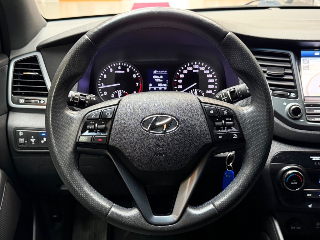 HYUNDAI Tucson Passion|Navi|SHZ|Apple&Android|Kamera|LHZ HYUNDAI Tucson Passion|Navi|SHZ|Apple&Android|Kamera|LHZ