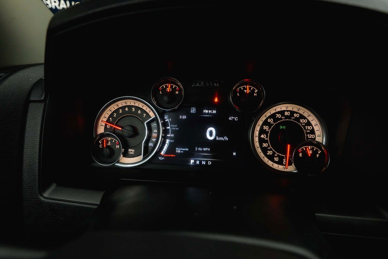 Fahrzeugabbildung Dodge RAM 5.7 V8 HEMI 4x4 RAPTOR LONGBED HARDTOP LED