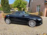 Audi TT Roadster 2.0 TFSI - - Audi TT aus 2011: Cabrio