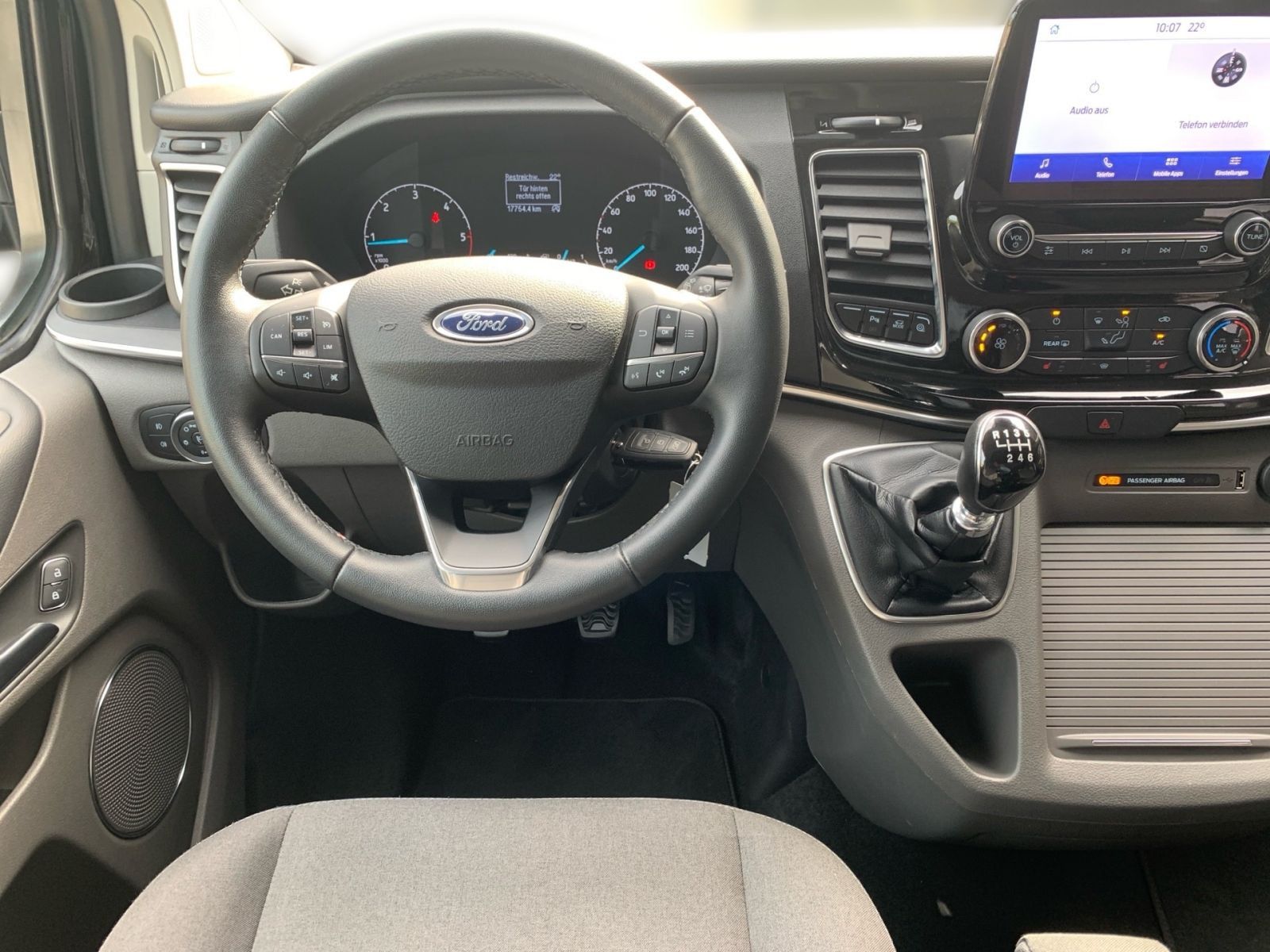 Fahrzeugabbildung Ford Tourneo Custom 2.0 TDCi 185PS Titanium Camper +