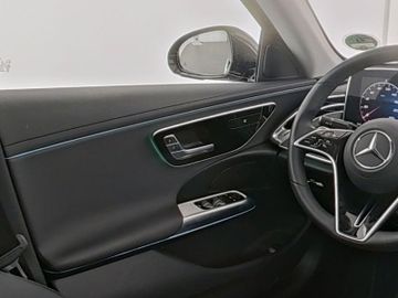 Mercedes E 220 - 5