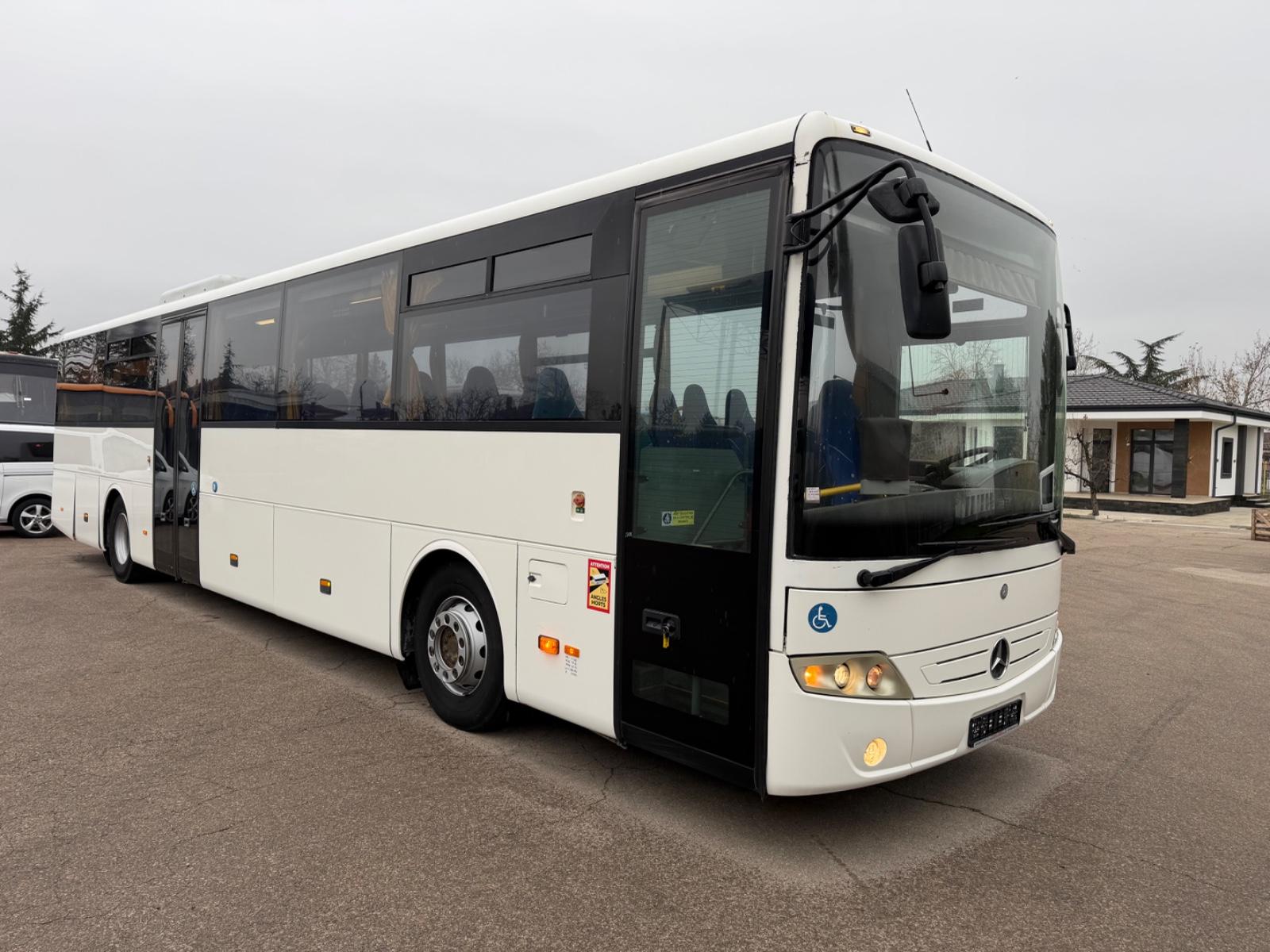 Mercedes-Benz O 560 intouro klima  62+23 sitz
