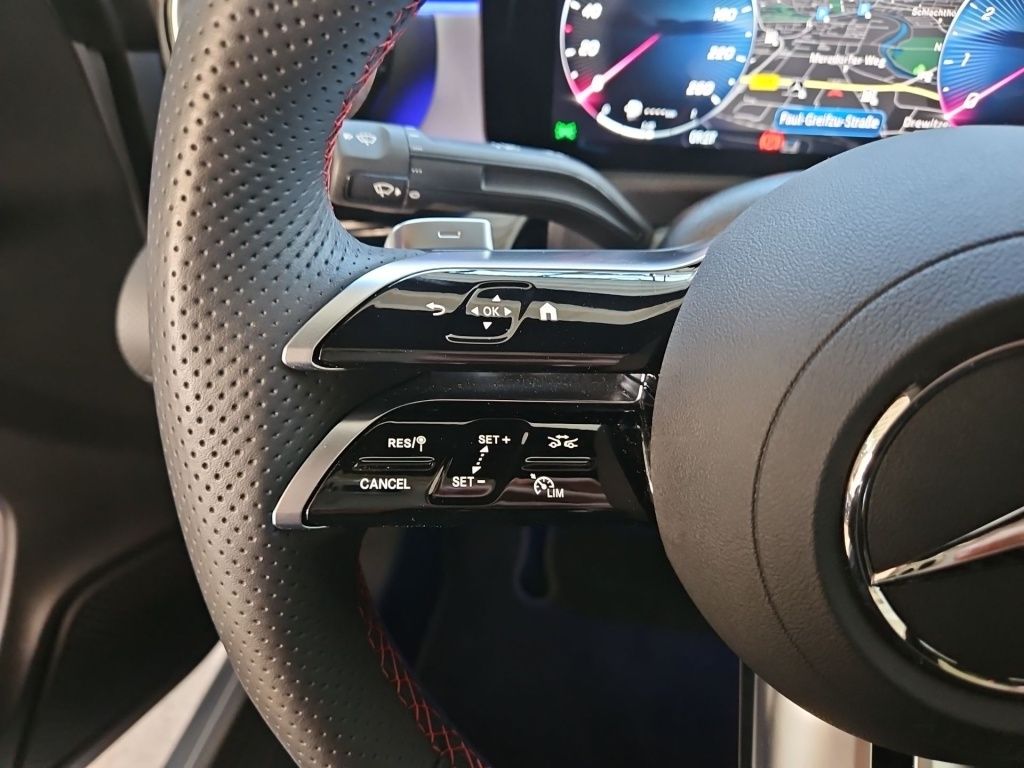 Fahrzeugabbildung Mercedes-Benz CLA 200 Coupé AMG Night AHK Pano LED 360 Memory