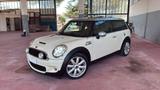 MINI Mini Cooper Clubman 1.6 16V - mit Benzin-Antrieb: Beige, Panorama-Dach, Kombi