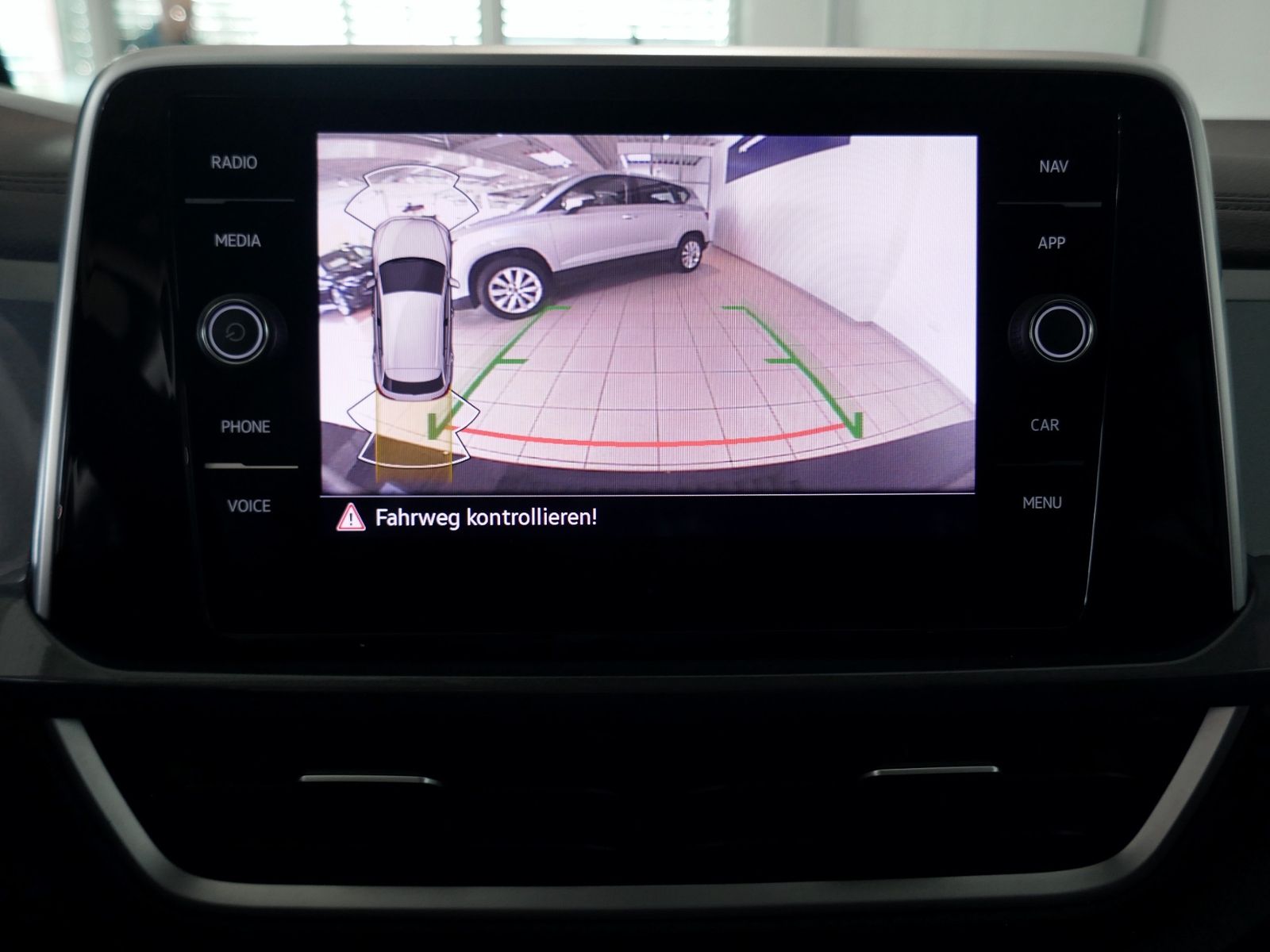 Fahrzeugabbildung Volkswagen T-Roc Style 2.0 TDI DSG | LED RFK ACC Navi