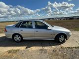 Opel Vectra 1.8 16V Edition 100 Edition 100 - Opel Vectra: 1.8