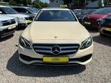 Mercedes-Benz E 220  TAXI*EINSATZBERREIT*FISKAL+TAXAMETER*TOP - Mercedes-Benz E-Klasse: Taxi
