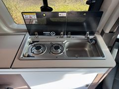 BUERSTNER Copa 500-Autm-Markise-Dieselheizung-Küche