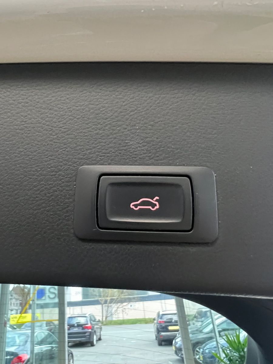 Fahrzeugabbildung Audi A6 Avant 2.0 TDI quattro