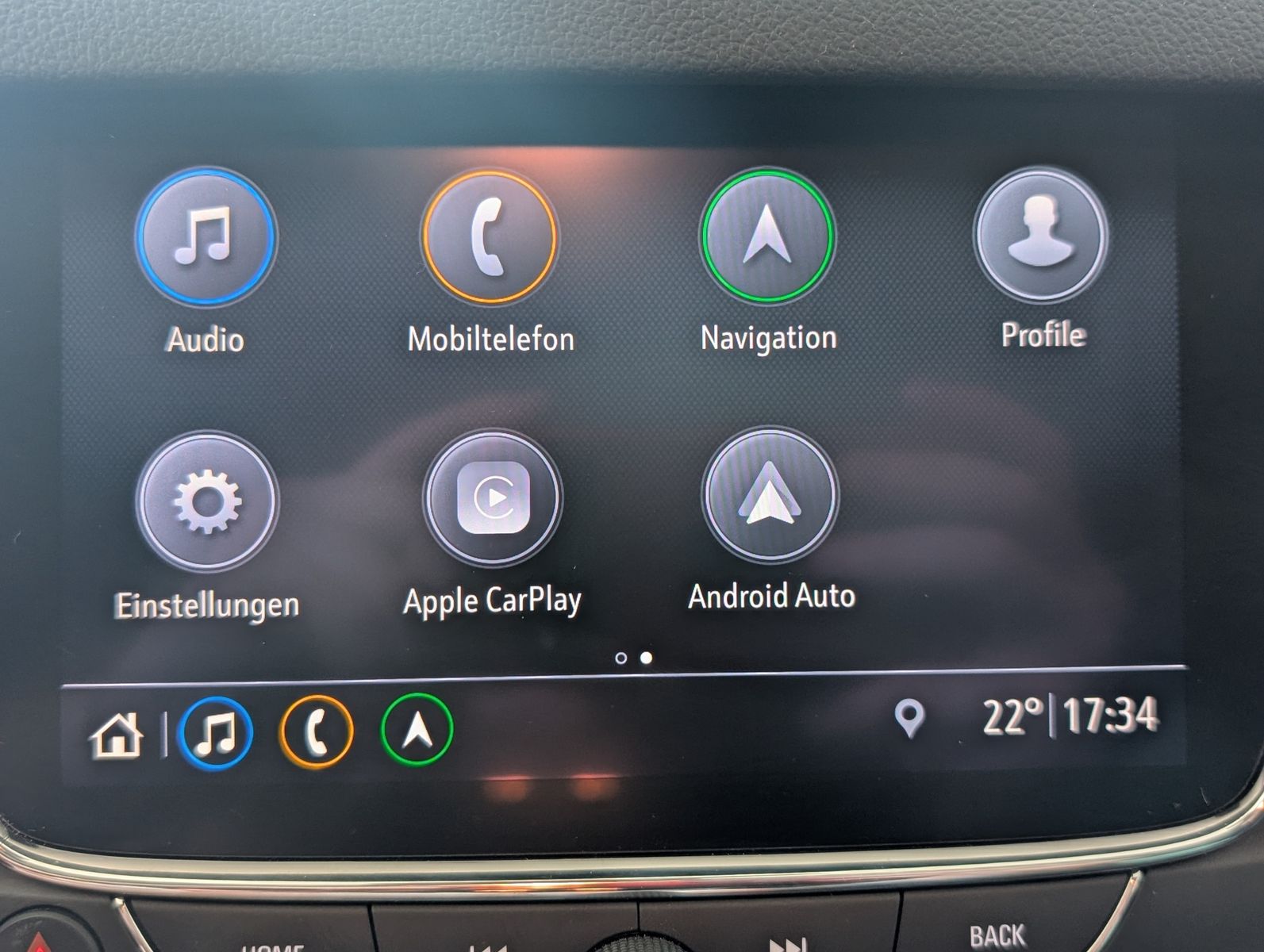 Fahrzeugabbildung Opel Astra Elegance PANORAMA LEDER MASSAGE MEMO 18"