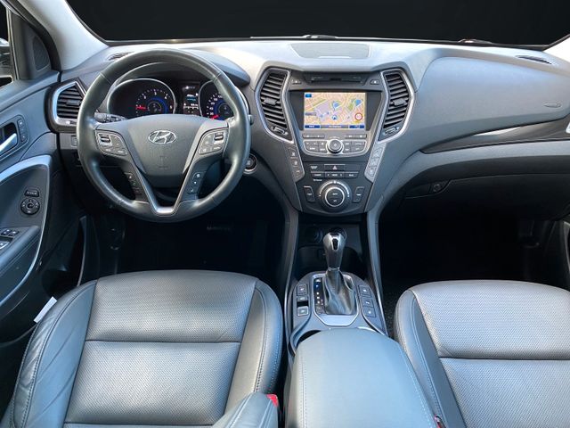 Hyundai Grand Santa Fe