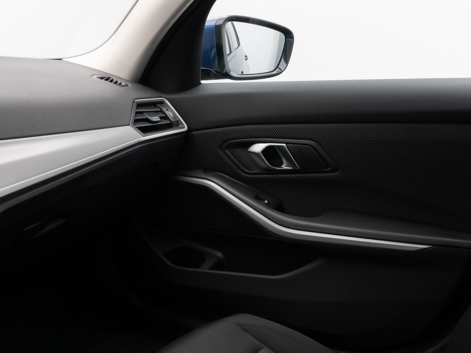 Fahrzeugabbildung BMW 318i DAB CockPit+ Widscreen Geschwindigkeitsreg
