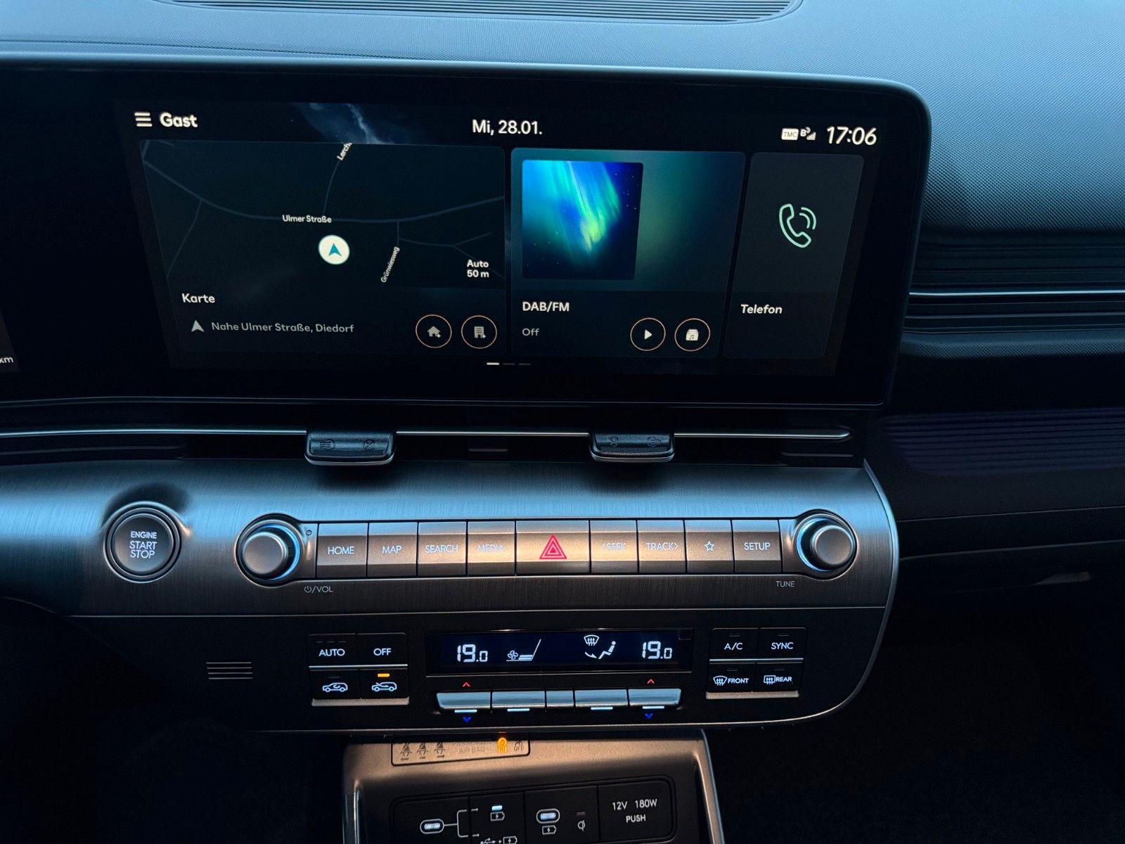 Fahrzeugabbildung Hyundai KONA TREND LED KAMERA AUTOM. SITZHZG ELE. HECKKL