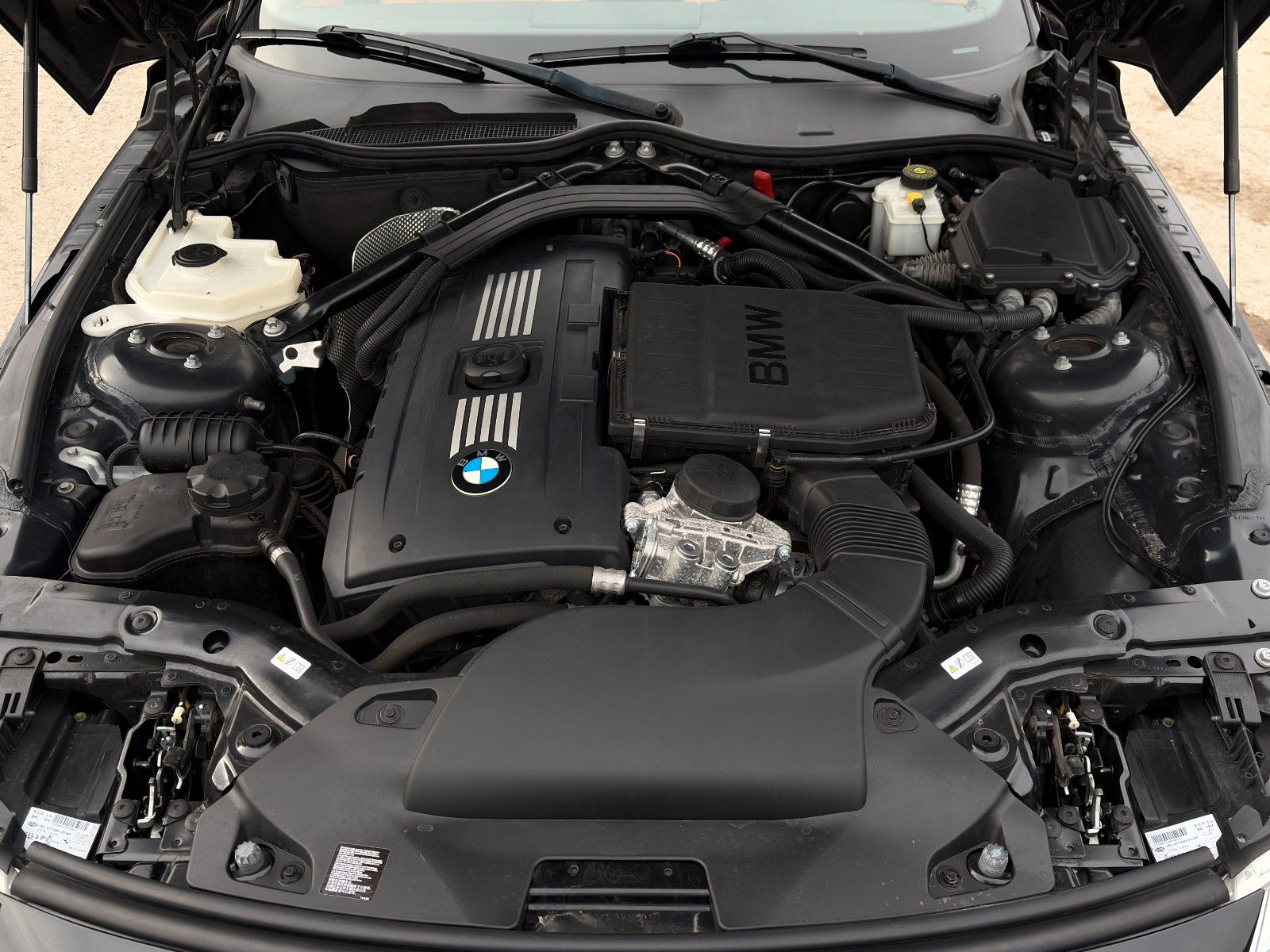 Fahrzeugabbildung BMW Z4 Roadster sDrive 35i SHZ LHZ PDC HiFi Temp.