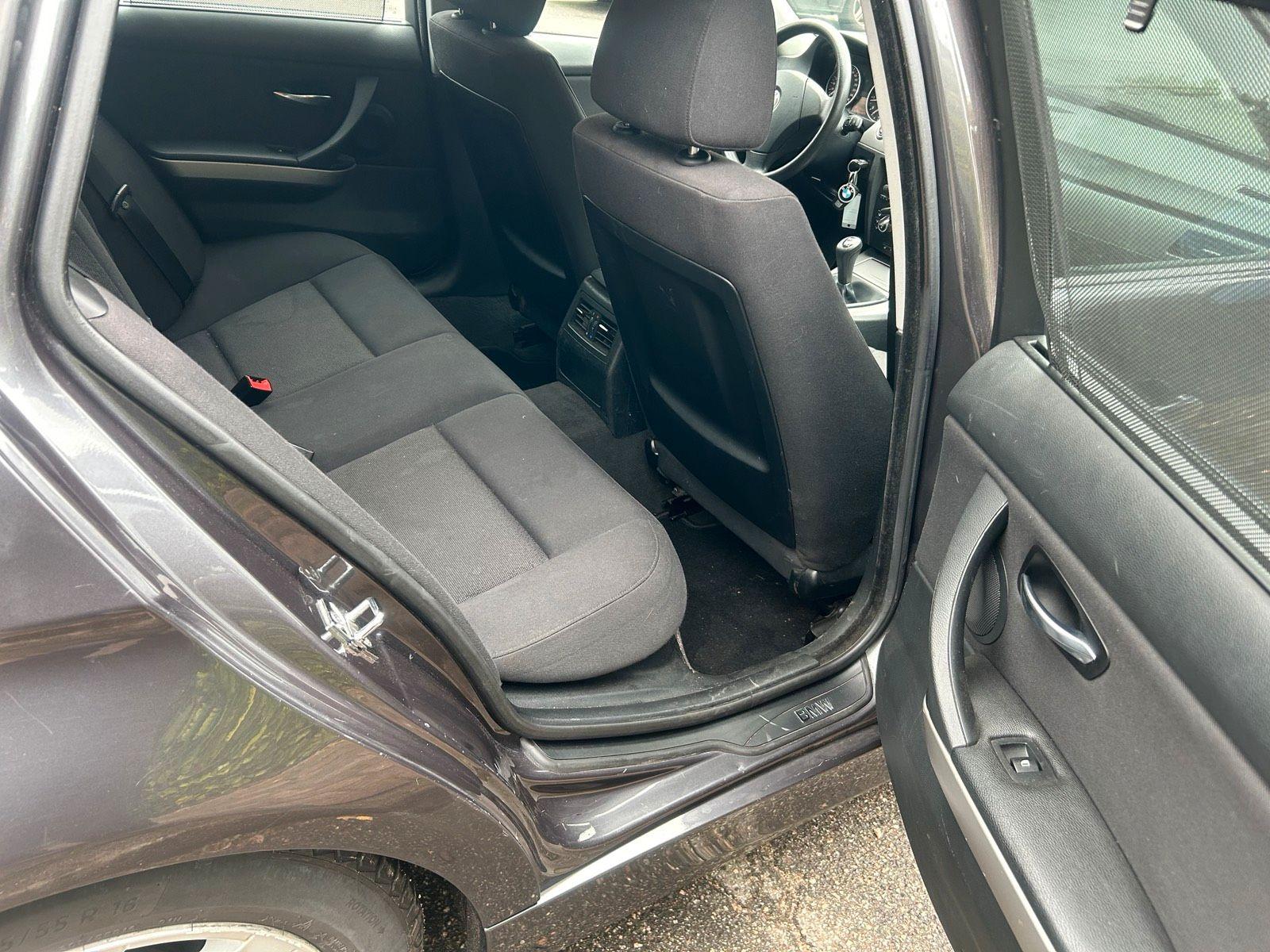 BMW 320 2006 — photo 11