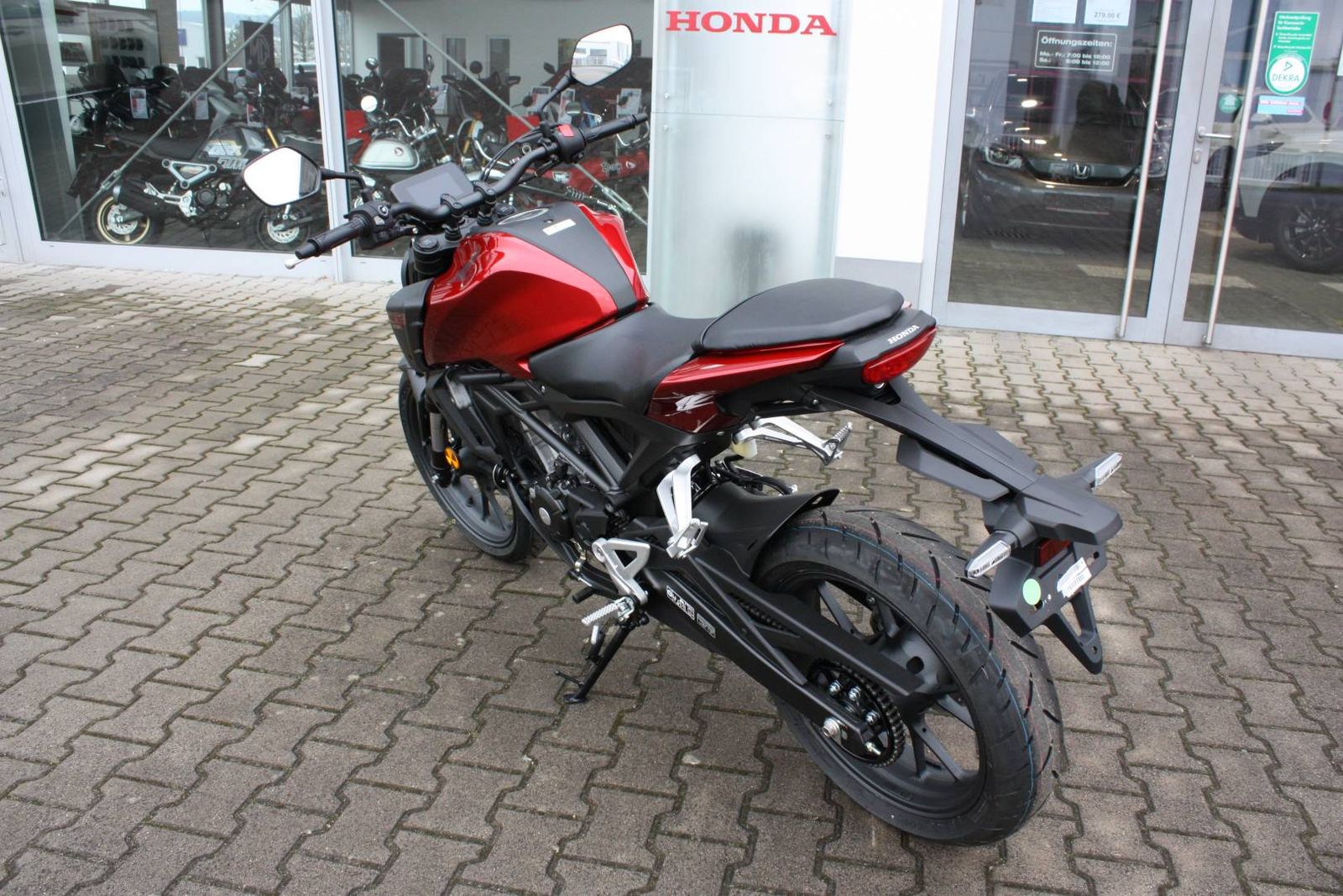 Fahrzeugabbildung Honda CB 125 R