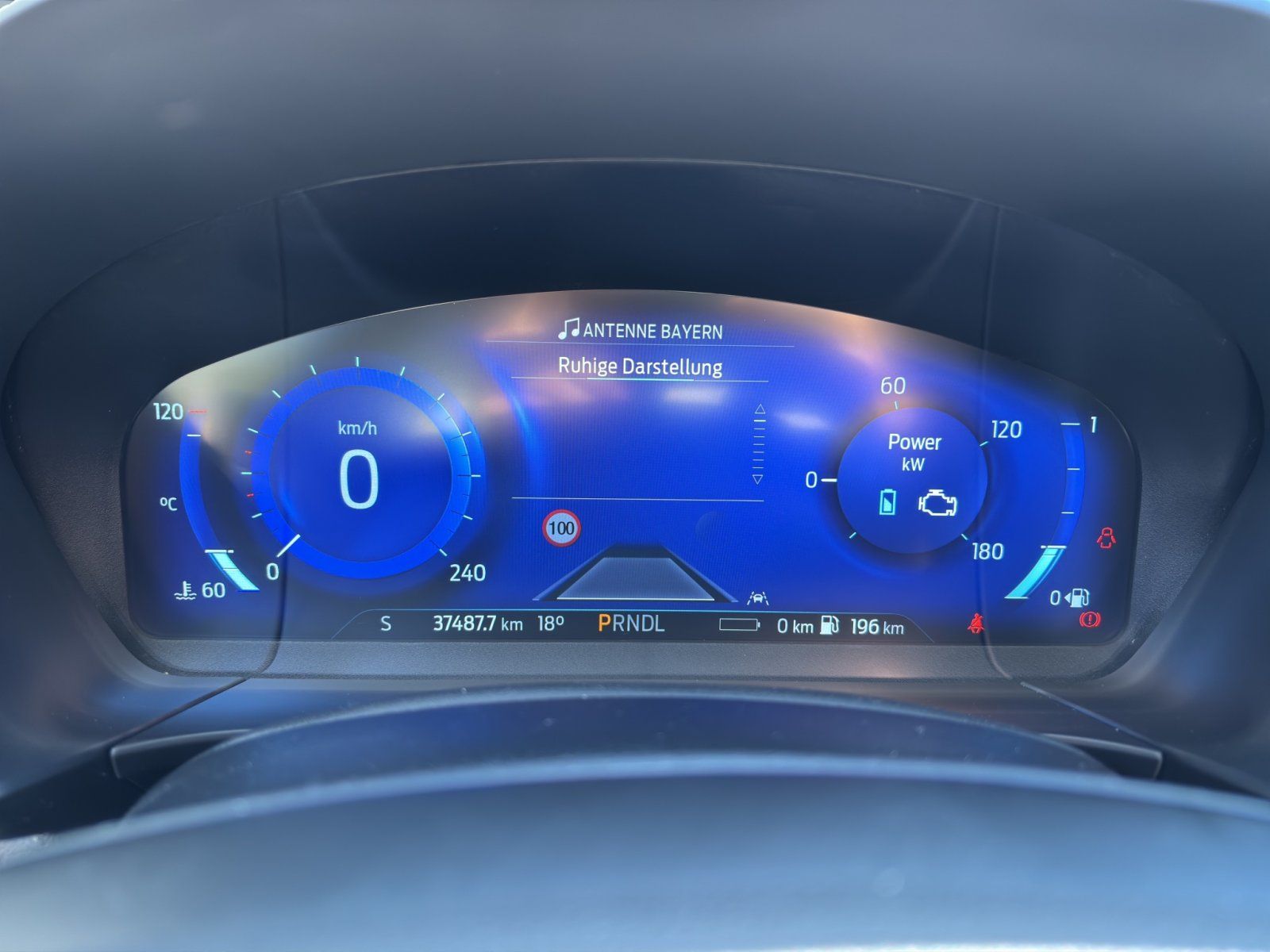 Fahrzeugabbildung Ford Kuga 2.5 PHEV Plug-In Hybrid Titanium