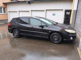 Peugeot 407 Prémium 140 Premium - Peugeot 407 mit Panoramadach