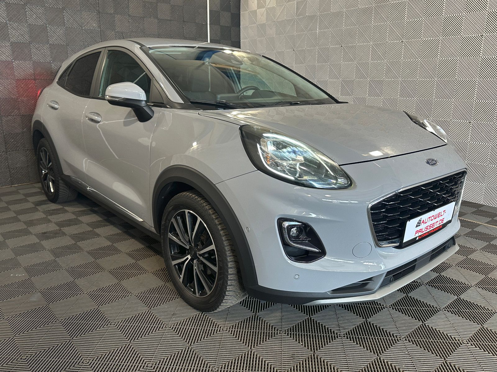 Gebrauchtwagen Ford Puma Puma 1.0 EcoBoost*TITANIUM*LED-ACC-R.KAM-SPUR-17 in Horb am Neckar
