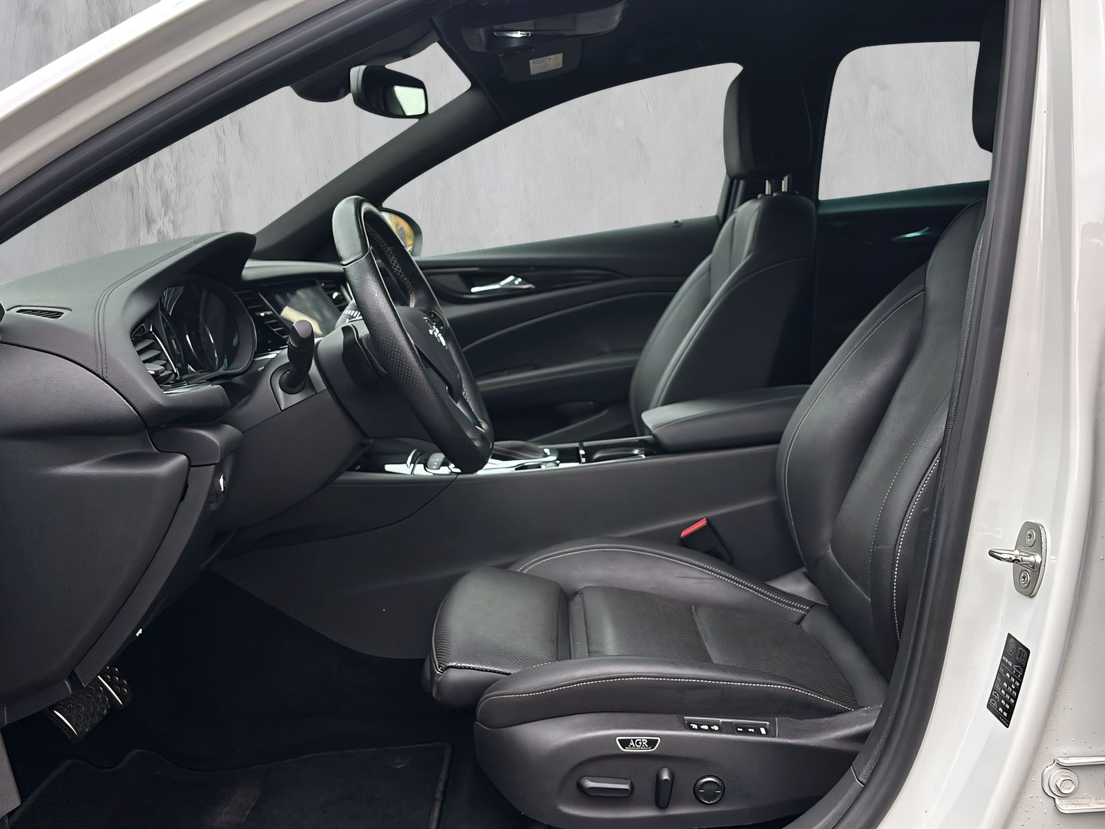 Fahrzeugabbildung Opel Insignia OPC LINE BLACK 360°INNOVATION BOSE STHZ