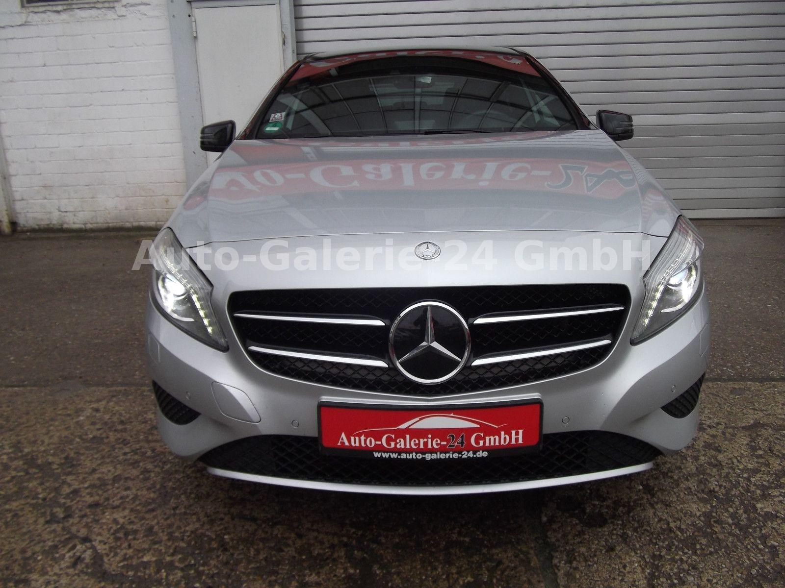 Mercedes-Benz A -Klasse 250 4Matic Autom, Navi, Teilleder