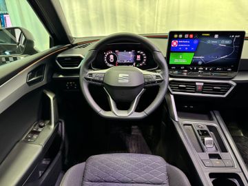 Fahrzeugverkauf 13 Seat Leon Sportstourer 1.5 FR Black Ed. AHK Kamera