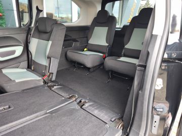 Citroën Berlingo Feel XL*7-Sitze*SHZ*PDC*Zahnriemen NEU*