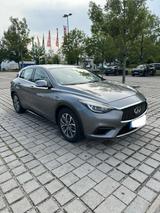 Infiniti Q30 1.5d City Black Edition City Black Edition - graue Infiniti Q30