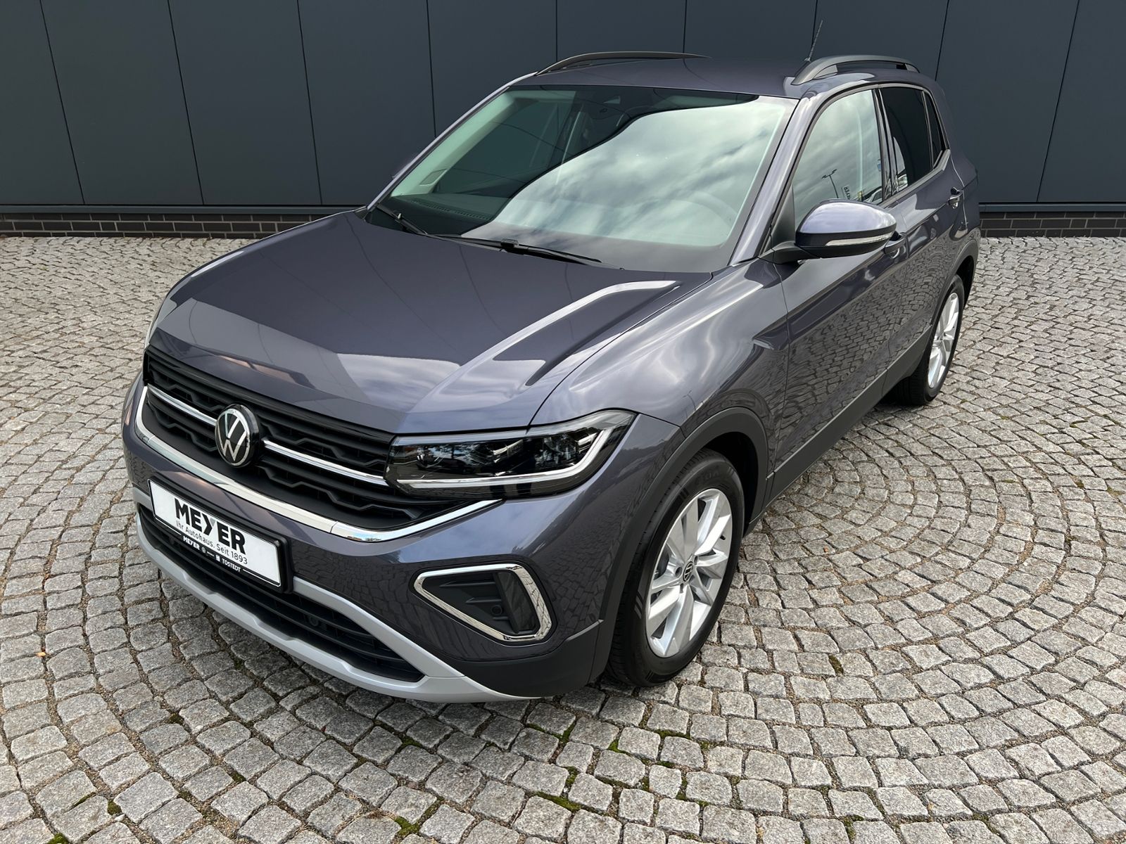 Fahrzeugabbildung Volkswagen T-Cross Life 1.0 TSI DSG *IQ.Light, Climatronic,