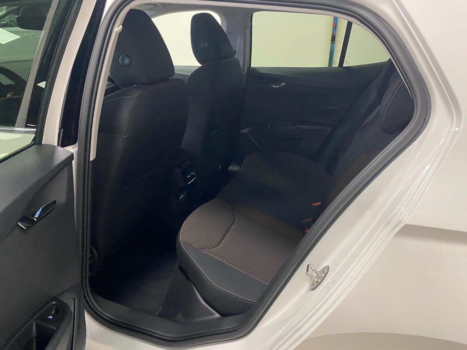 Fahrzeugabbildung SKODA Fabia 1.0l TSI DSG Selection+PDC+Alufelgen+LED++