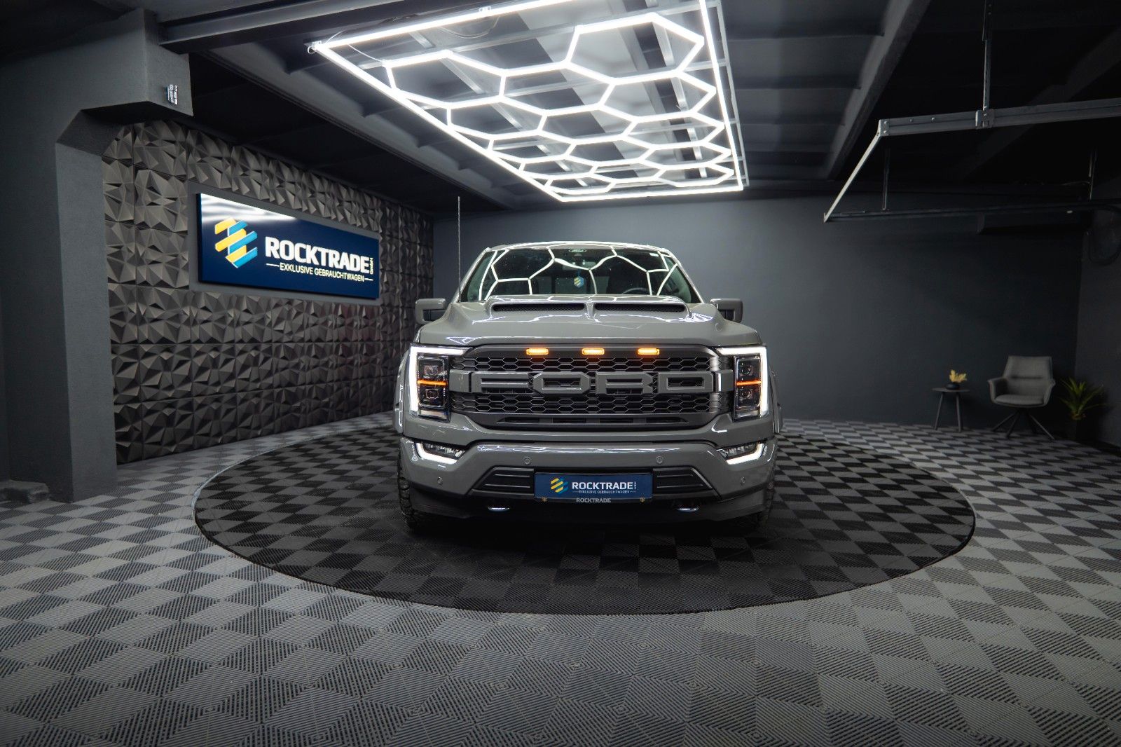 Fahrzeugabbildung Ford F150 5.0 V8 4x4 LARIAT RAPTOR SupCrew *360*B&O*