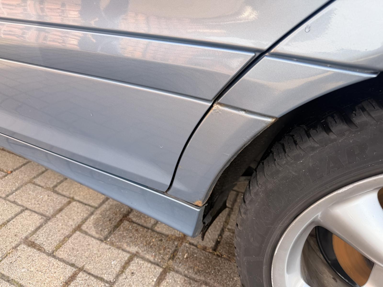 Mercedes-Benz C200 2005 — photo 18