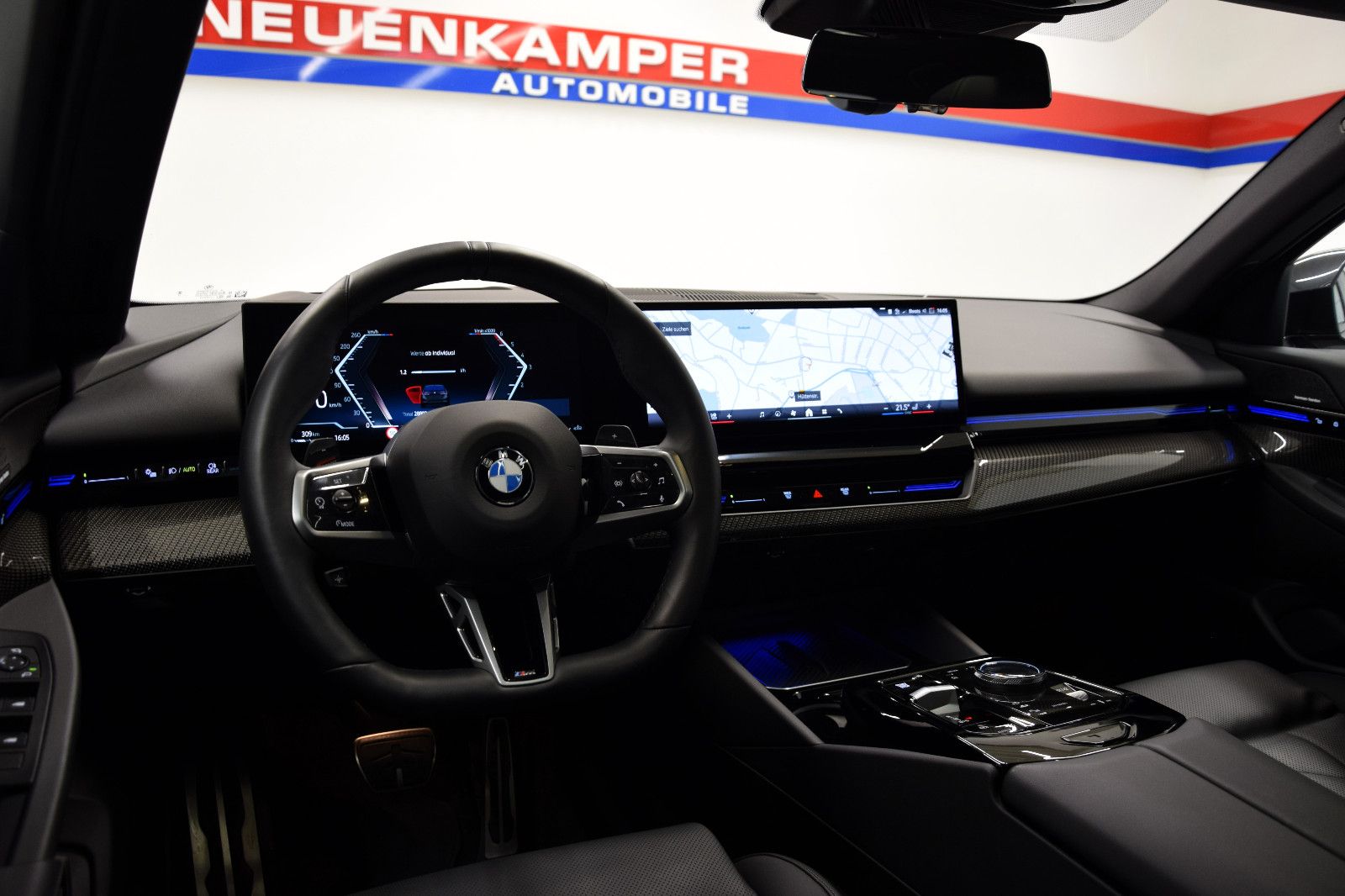 Fahrzeugabbildung BMW 520d xDrive Limo. M Sport Pano HuD h/k Sitzlüft