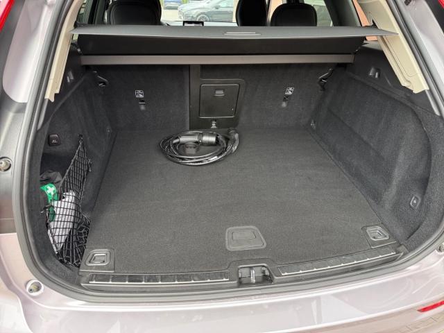 Volvo XC60 T6 Plug-In Hybrid AWD Plus Dark Mj26 mit 36