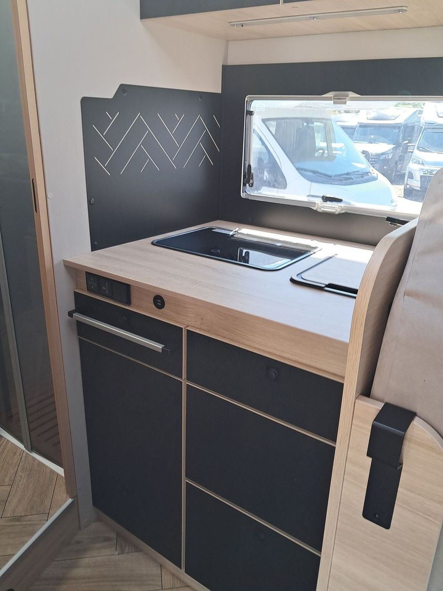 Fahrzeugabbildung Chausson Teilintegriert 724 Etape Line Connect Paket