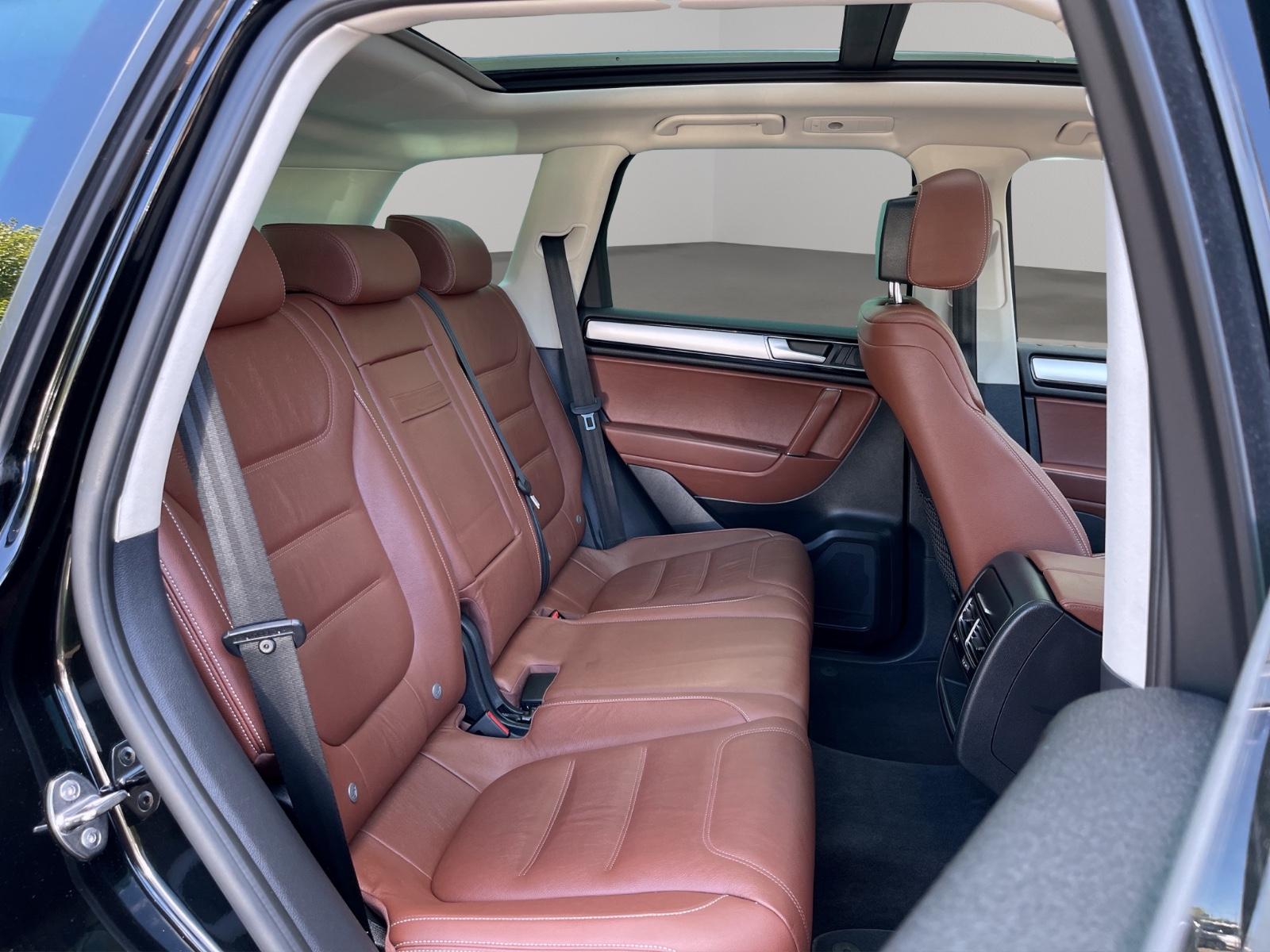 Volkswagen TOUAREG V6 TDI 4 MOTION LEDER PANORA SCHECKHEFT