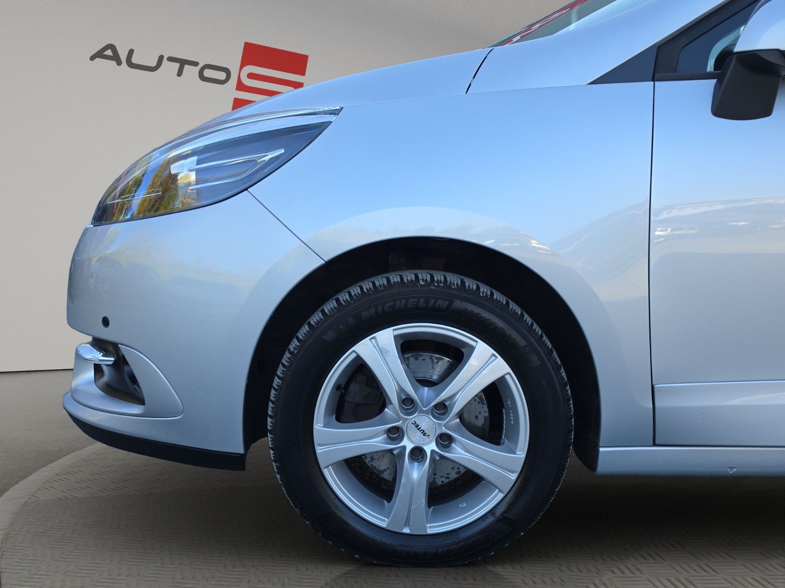 Fahrzeugabbildung Renault Scenic III Xmod Paris