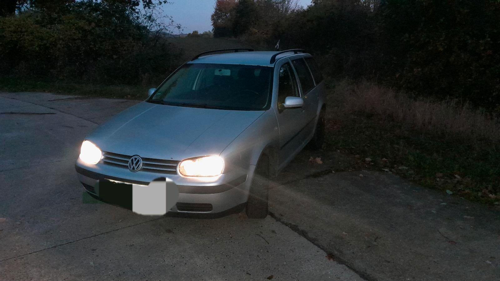 Volkswagen Golf 2005 — rear view