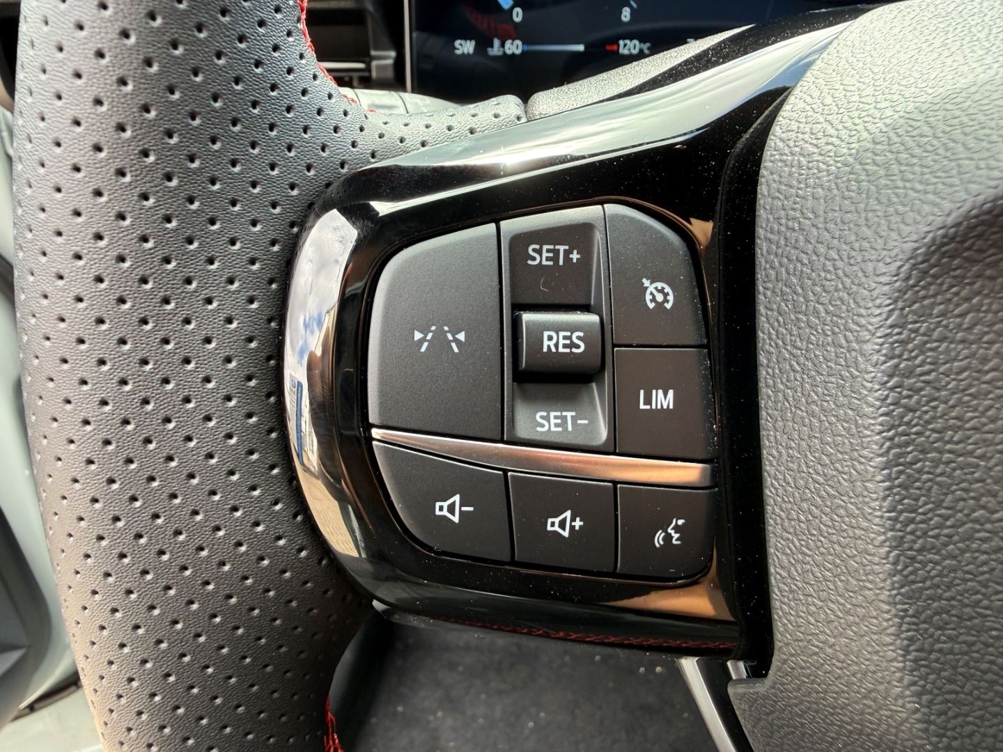 Fahrzeugabbildung Ford Puma ST-Line AHK Navi Digiki LED CarPlay 5JG GJR