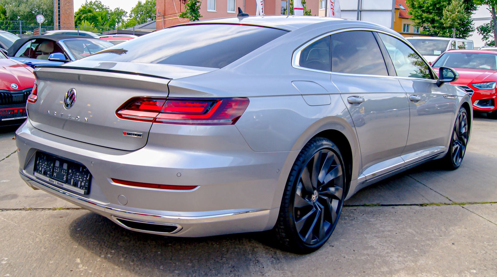 Fahrzeugabbildung Volkswagen Arteon R-Line 4Motion HEADUP PANORAMA STANDHEIZG