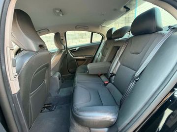 Volvo S60 - 12