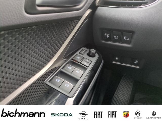 Toyota C-HR TeamD 4x4 AT Kli2 18'' RFK DAB USB