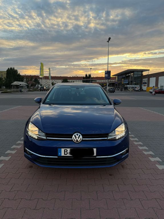 Image of Volkswagen Golf