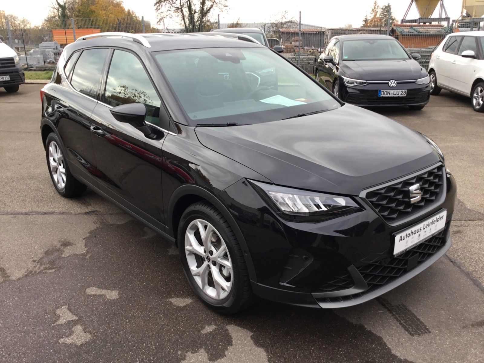 Fahrzeugabbildung SEAT Arona FR 1.5 TSI DSG+AHK+ACC+17"+Navi+Kamera